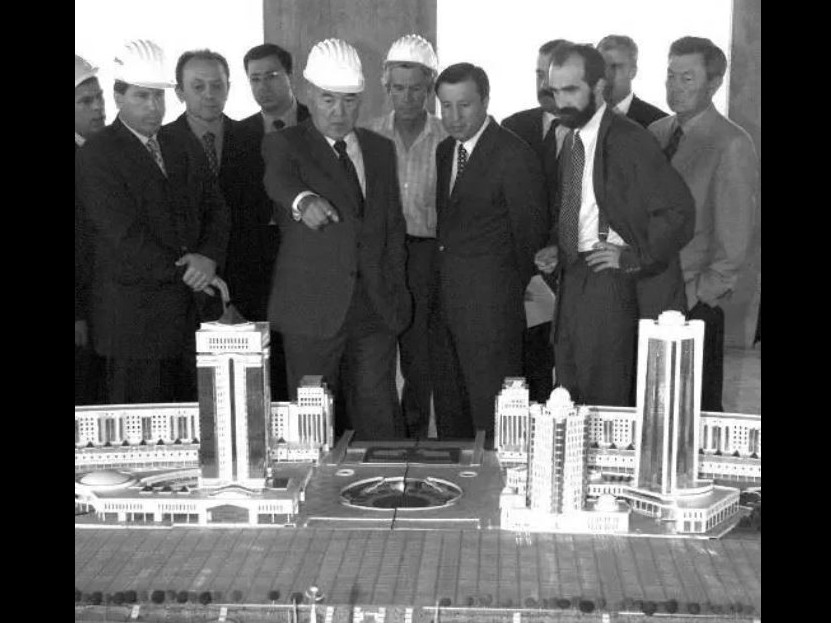 Ǵasyr toǵysyndaǵy uly kósh