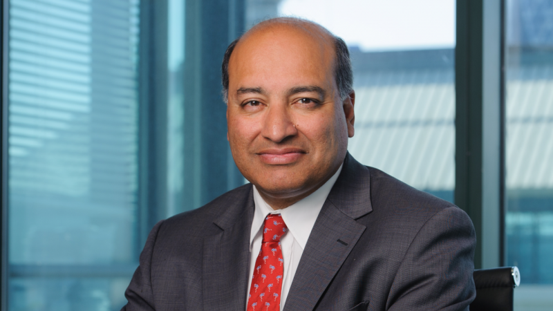 Prezıdenttik jastar kadrlyq rezerviniń músheleri Sýma Chakrabartımen kezdesti