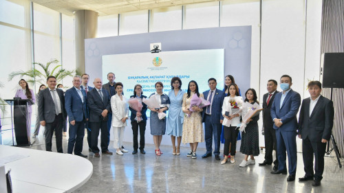 Jýrnalıster marapattaldy