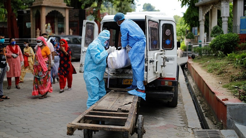 Koronavırýs pandemııasy: Keı elde báseńdep, keı elde údep tur