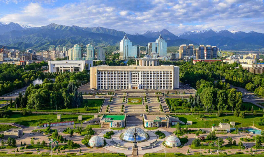 Almatyda koronavırýs juqtyrǵandar sany qaıta kóbeıip barady