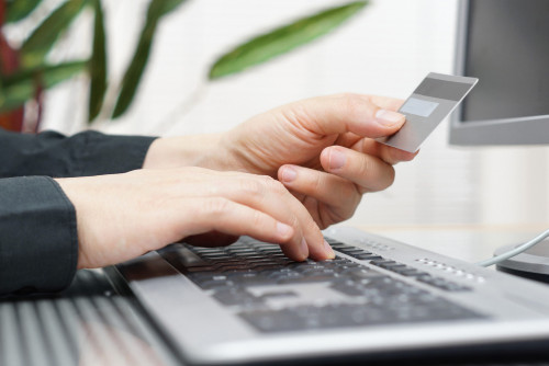 Onlaın nesıe ońaı emes