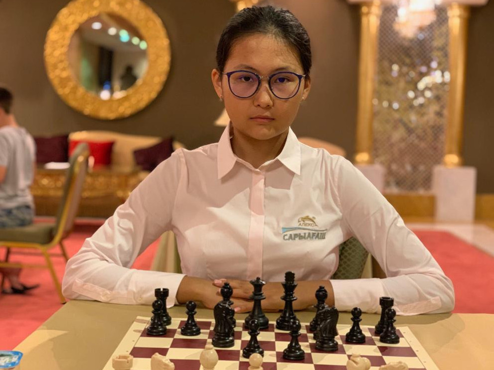 Shahmatshylarymyz jarysty jeńispen bastady