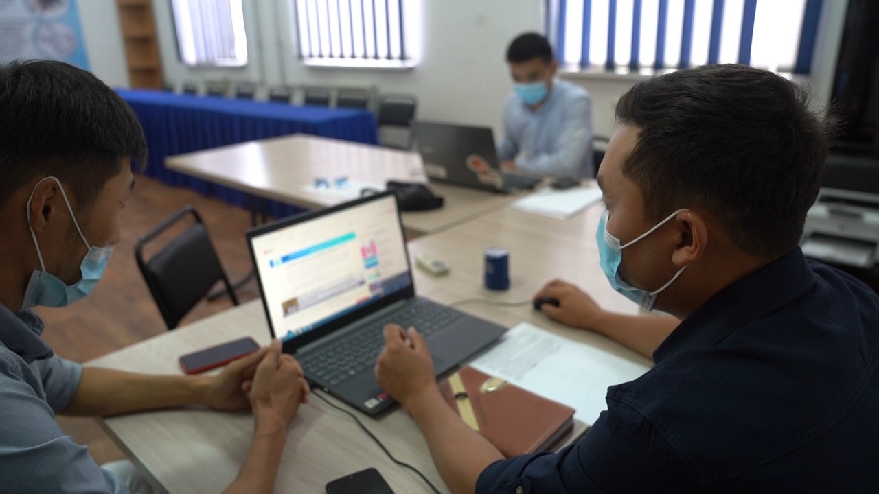 Atyraýda aýyl ákiminiń saılaýyn 150 baıqaýshy baqylaıdy