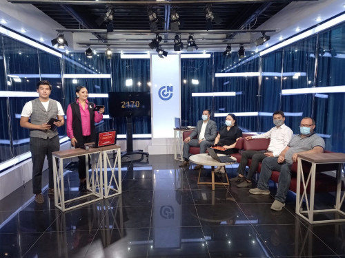 Atyraýda vaksına saldyrǵan 10 adam aqshalaı utysqa ıe boldy