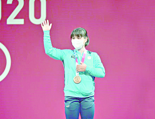 Zúlfııa Chınshanlo: Jetistigime shúkirshilik etemin