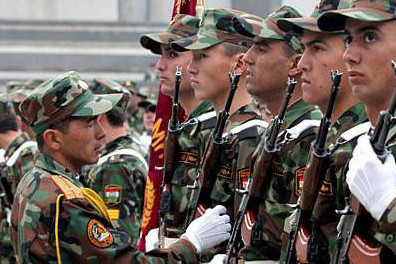 Tájikstan áskerin tik turǵyzdy