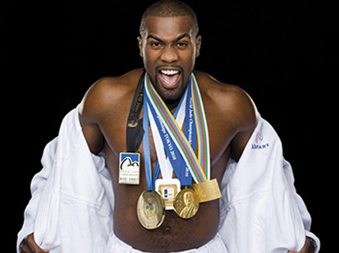 Tórt dúrkin chempıon