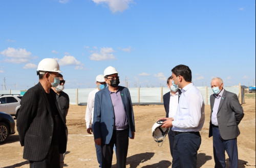 О́ńir turǵyndarymen kezdesti