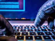 Bank menedjeri ózgeniń atynan nesıe rásimdegen