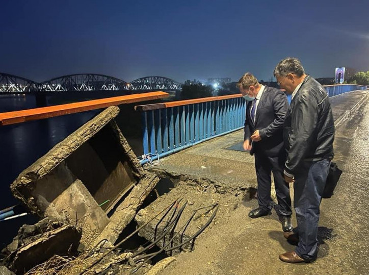 Eski kópir opyrylyp qaldy