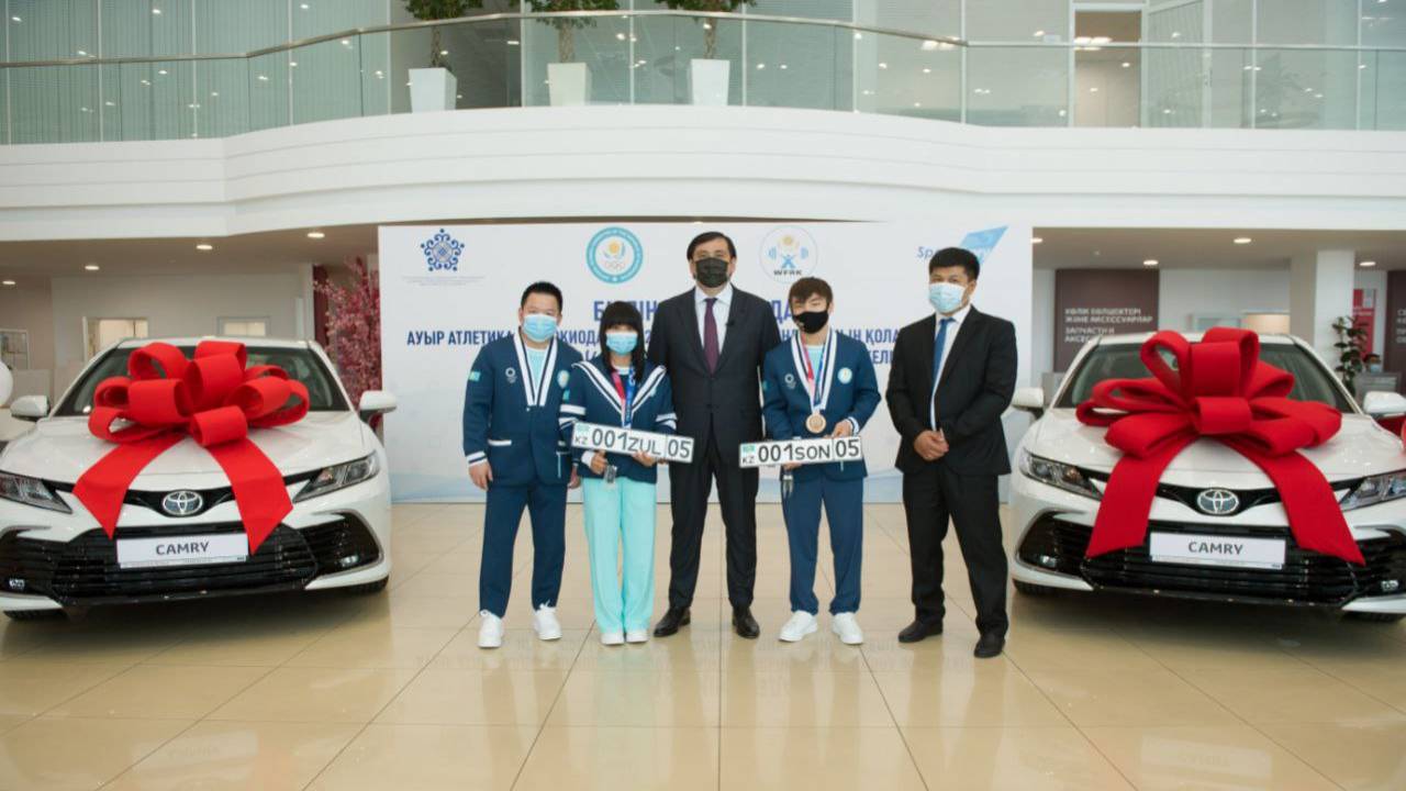 Igor Son men Zýlfııa Chınshanloǵa avtokólik mingizdi