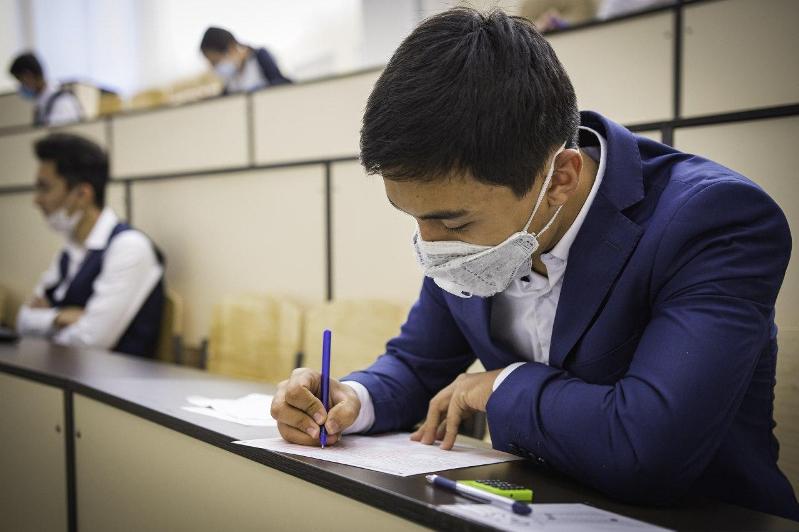 Almatyda stýdentterdi JOO-ǵa kirgizý talaby bekitildi