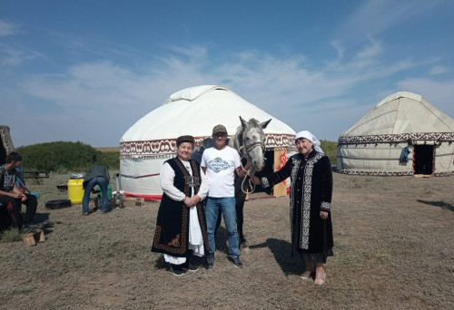 «Jartoǵaı glempıngi»