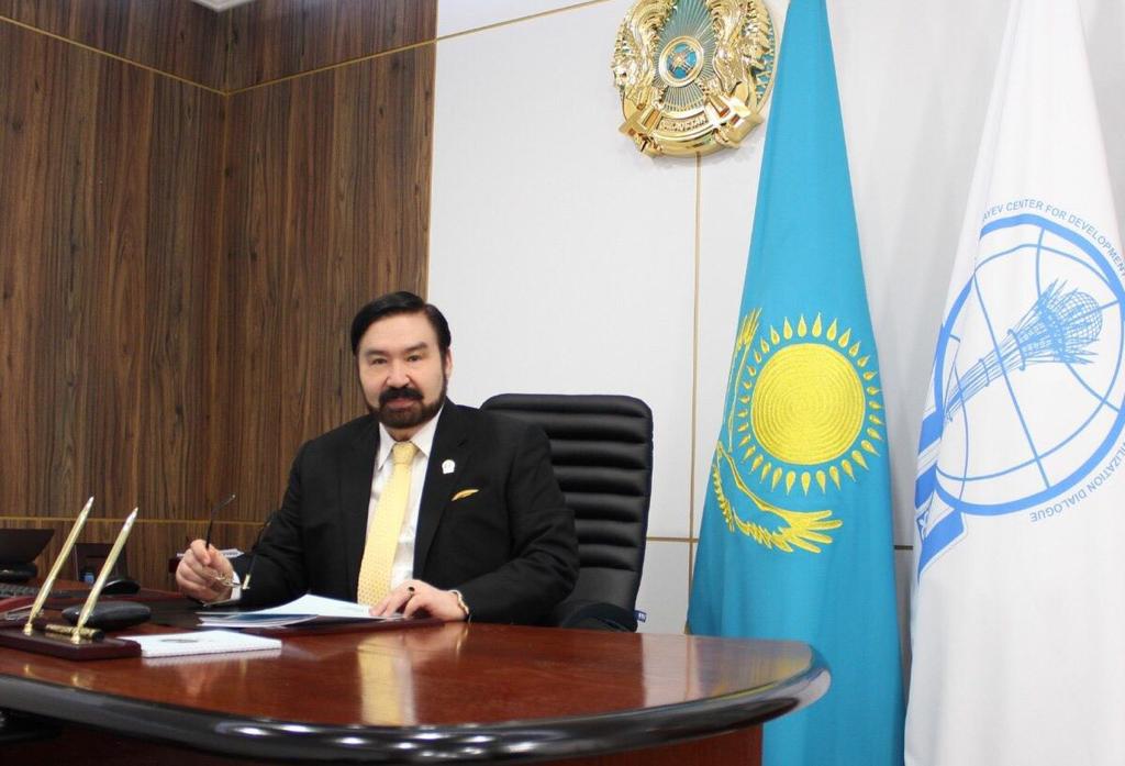 Egemendik negizi - Ata zań, el eńsesi - Elorda