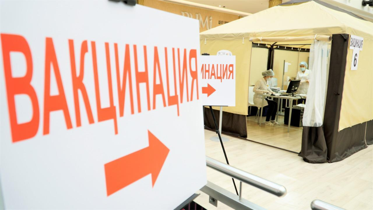 Nur-Sultanda vaksınalanǵandar arasynda ótetin páter utysynyń ýaqyty uzardy
