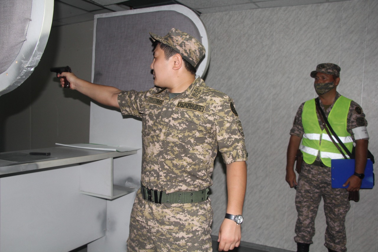 Shymkentte ofıserler quramy attestasııadan ótýde