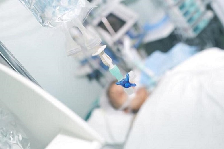 Koronavırýs: 479 naýqastyń jaǵdaıy óte aýyr