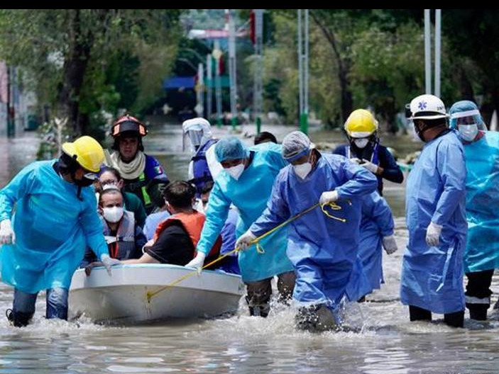 Meksıkadaǵy sý tasqyny men jer silkinisinen 18 adam qaza tapty