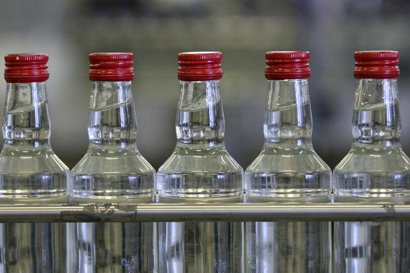 Almatyda alkogol ónimin daıyndaıtyn 8 jasyryn seh anyqtaldy