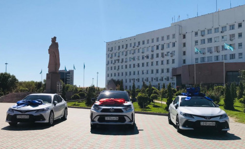 Kúmis júldegerlerge – páter men kólik