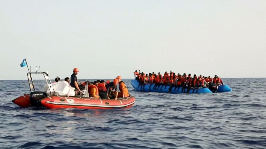 Jerorta teńizinen mıgranttar qutqaryldy