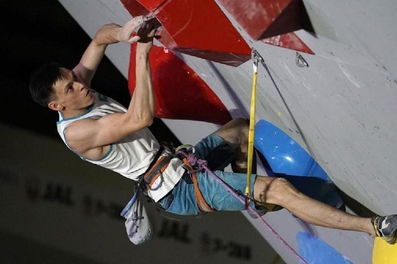 Álem chempıonatynda qazaqstandyq eki sportshy fınalǵa shyqty