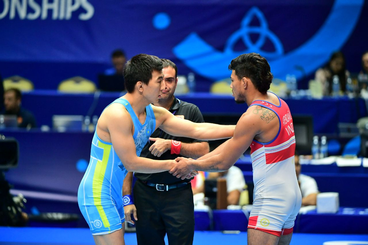 Kúresten álem chempıonatyna kimder qatysady?