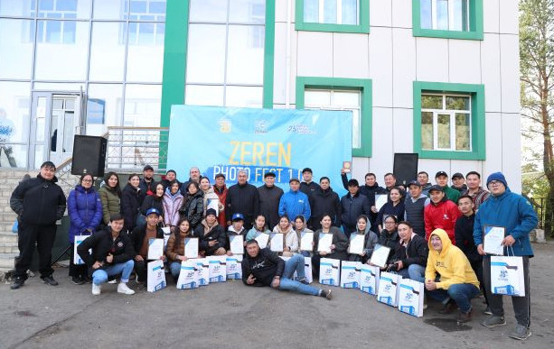 «Úzdik fotoportret» – «Egemenniń» enshisinde