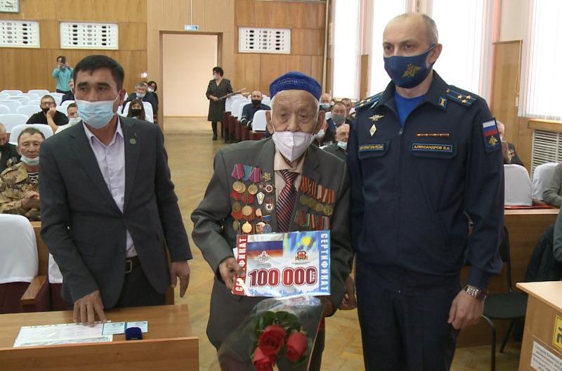 Petropavlda 60 shaqty soǵys ardageri syıaqy aldy