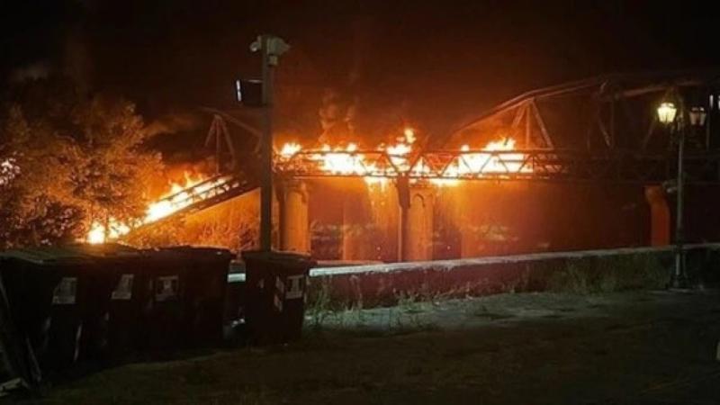 Rımde tarıhı kópir órt saldarynan opyrylyp tústi