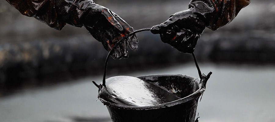 Tynyq muhıtyna munaı tógildi