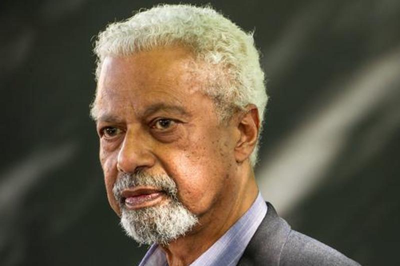 Ádebıet salasyndaǵy Nobel syılyǵynyń ıegeri anyqtaldy