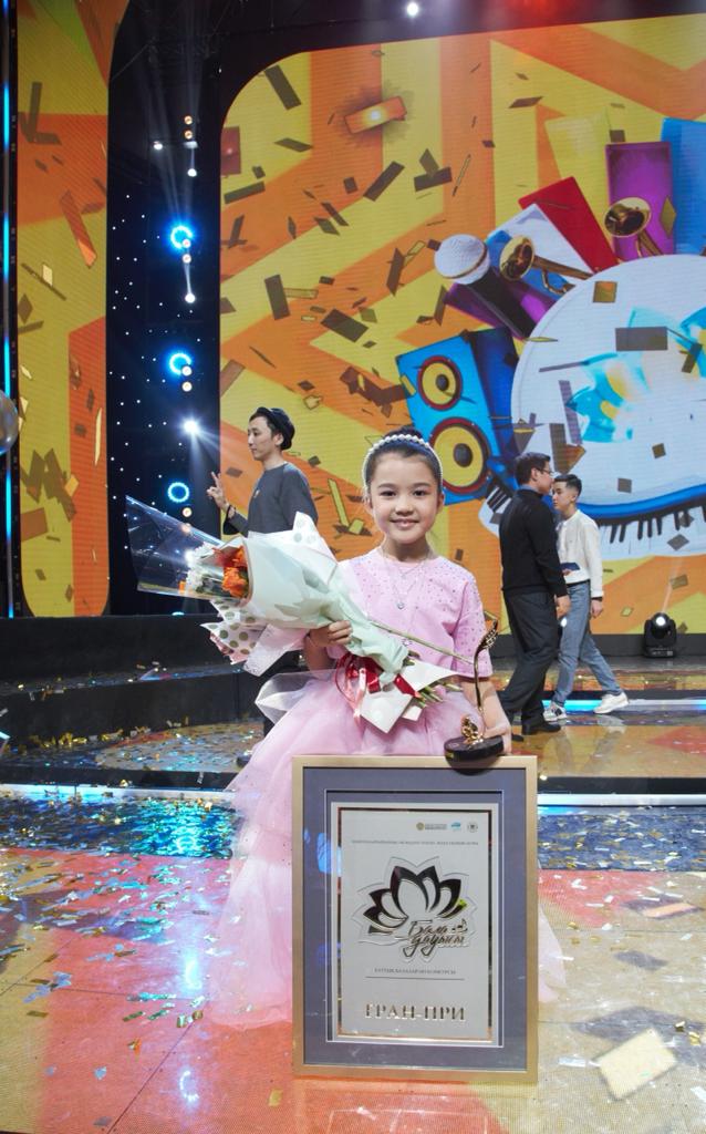 Jasmına – jeńimpaz!