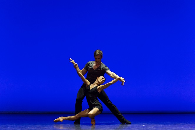 Bir aktili balet keshi