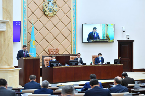 Qarý-jaraqty saqtaý tártibi zańmen retteledi