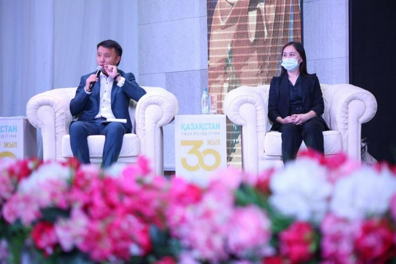 «Eńbek – bárin jeńbek» - Qaraǵandy jastarynyń ustanymy osyndaı