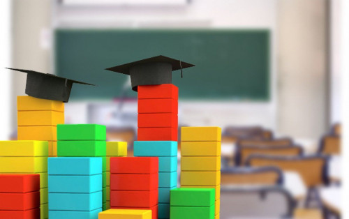 Sapasyz reıtıngter súrindiredi