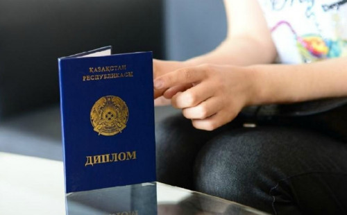 Kolledj túlekterin jumysqa ornalastyrý máselesi sóz boldy