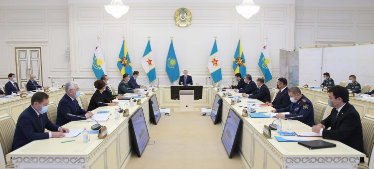 Memleket basshysy QR Qarýly Kúshterin damytý jóninde tapsyrma berdi