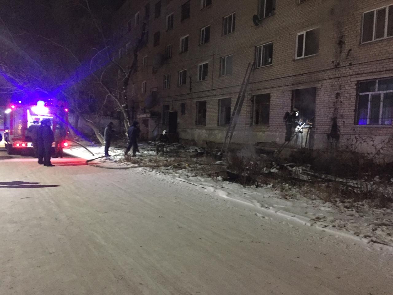 Kókshetaýda jataqhana órtendi