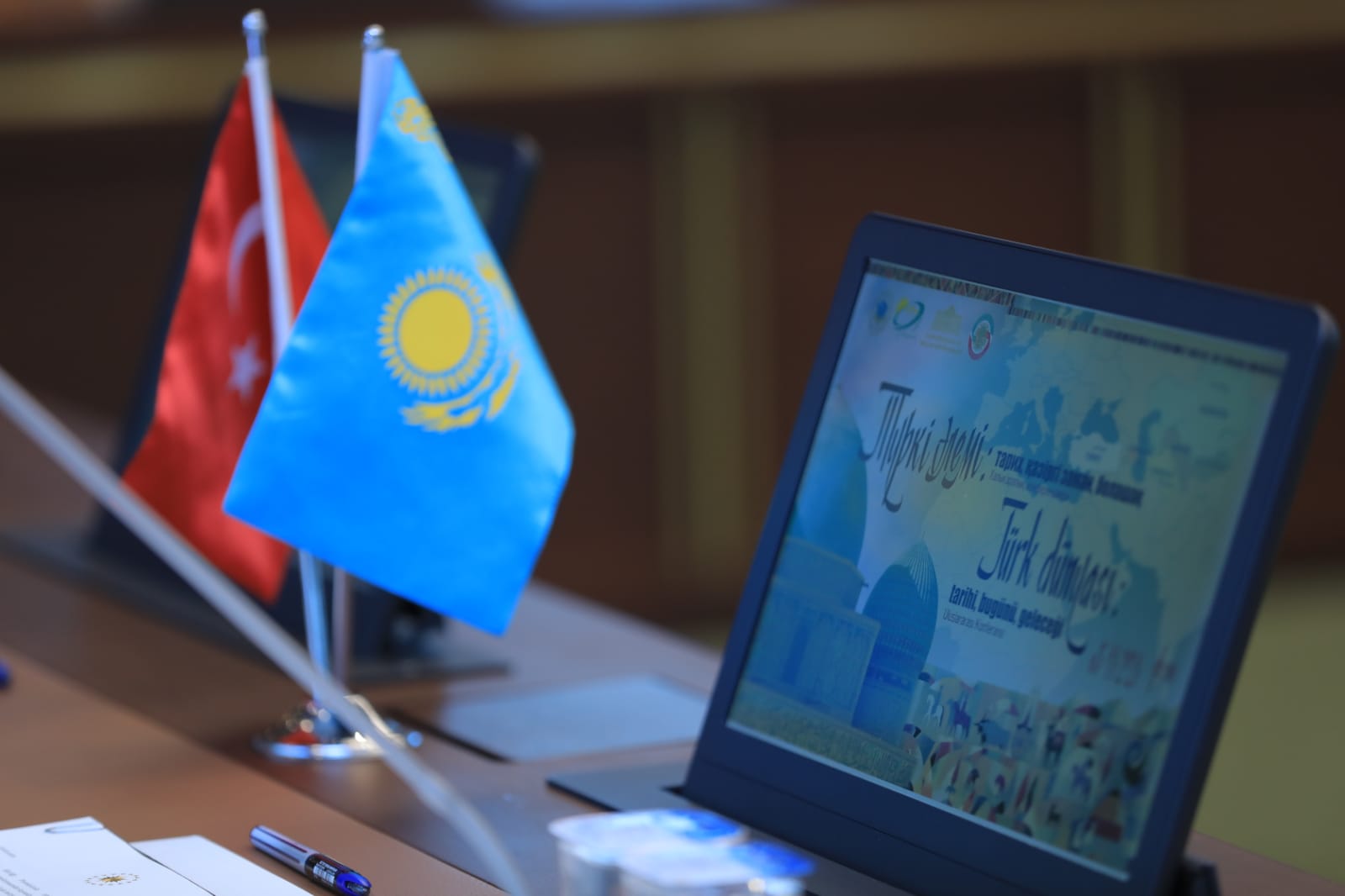 Túrki murasyn jańǵyrtýǵa arnalǵan halyqaralyq konferensııa ótti