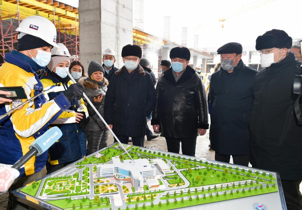 Senatorlar kelip ketti...