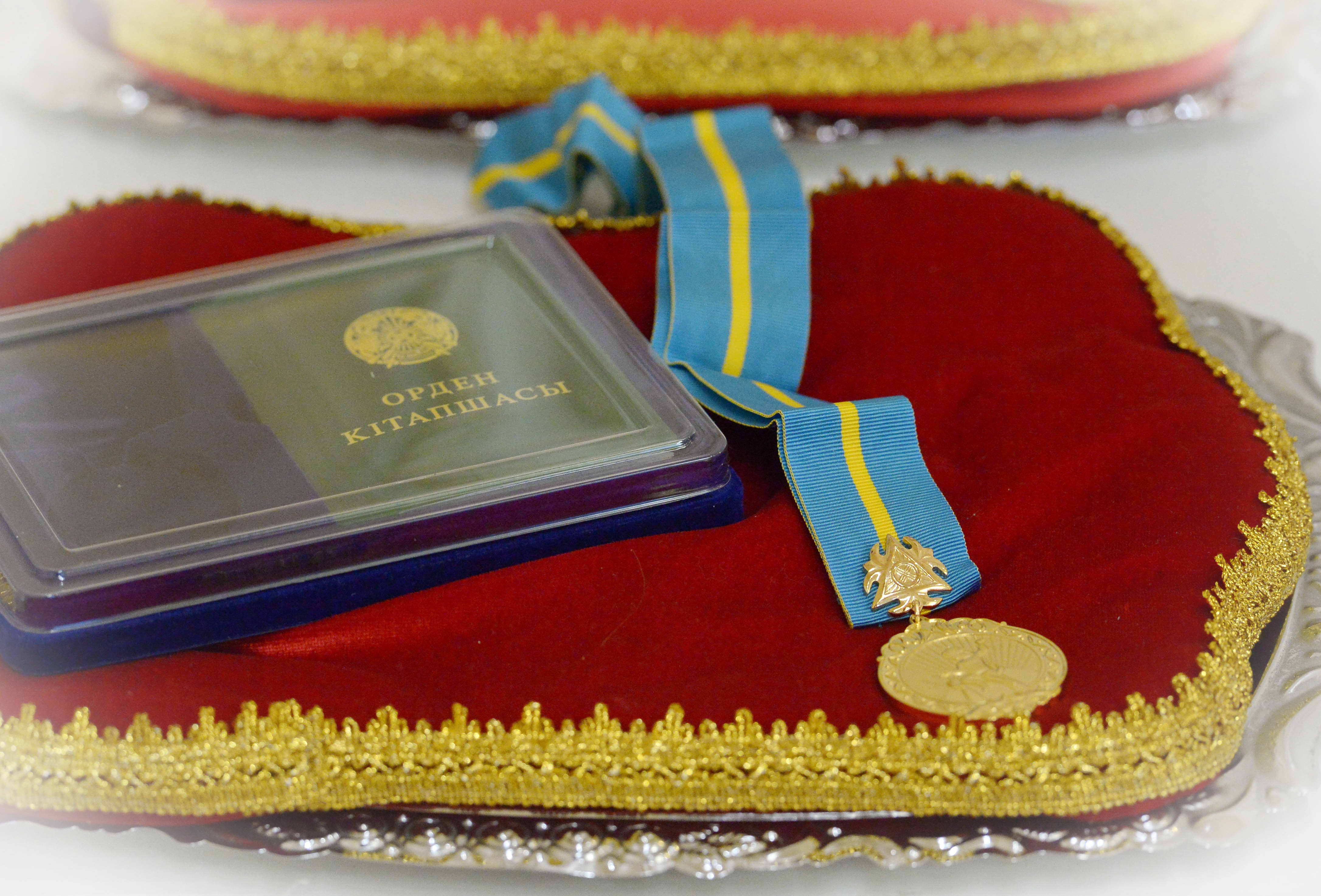 «Altyn» jáne «Kúmis» alqalardy berý erejesin qaıta qaraý usynyldy