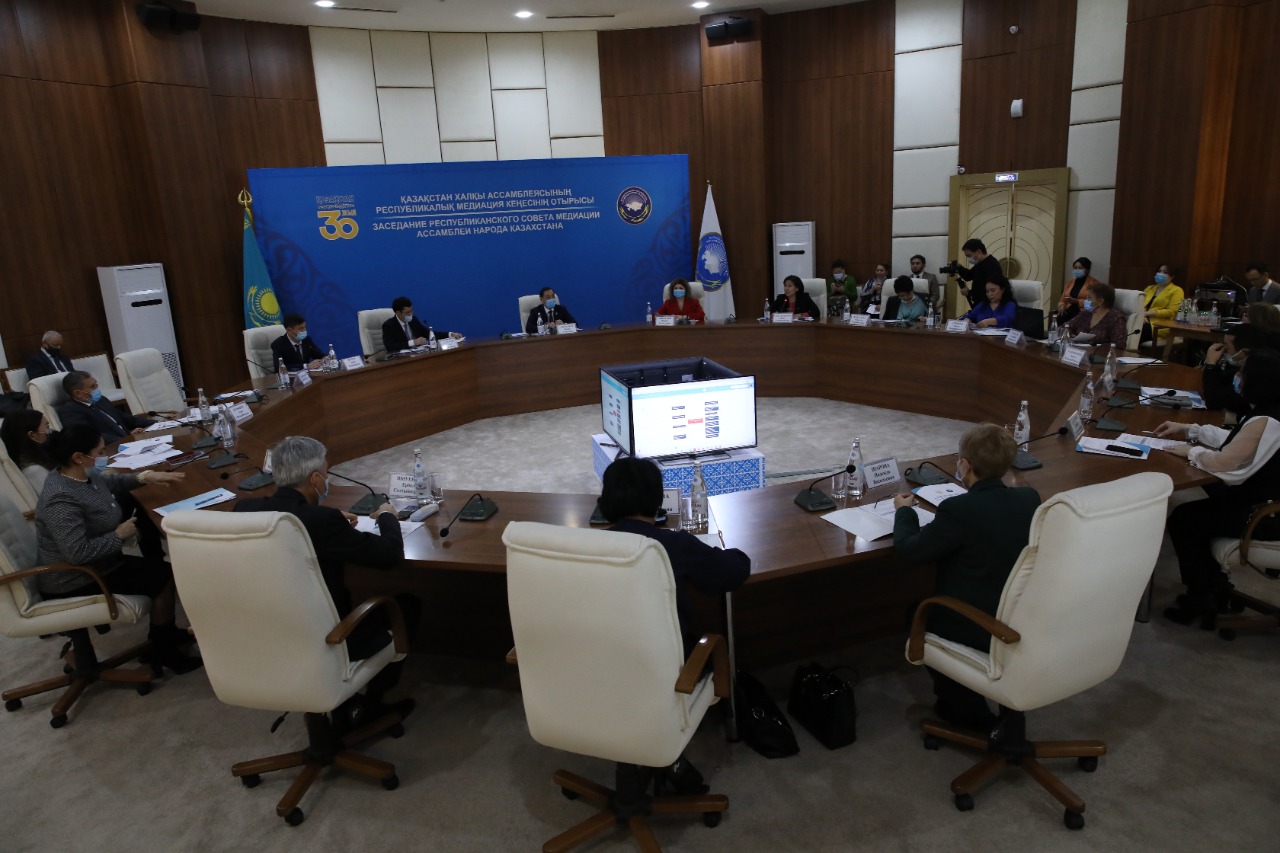 Qazaqstan Halqy Assambleıasy Respýblıkalyq Medıasııa keńesiniń otyrysy ótti