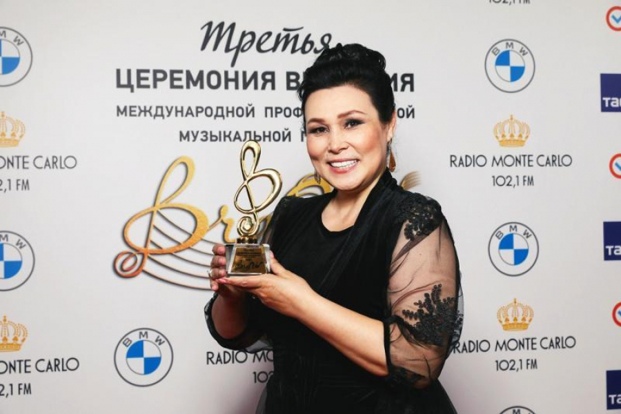 Maıra MUHAMEDQYZY:  О́nerimdi shynaıy baǵalaǵan Elbasyna qaryzdarmyn