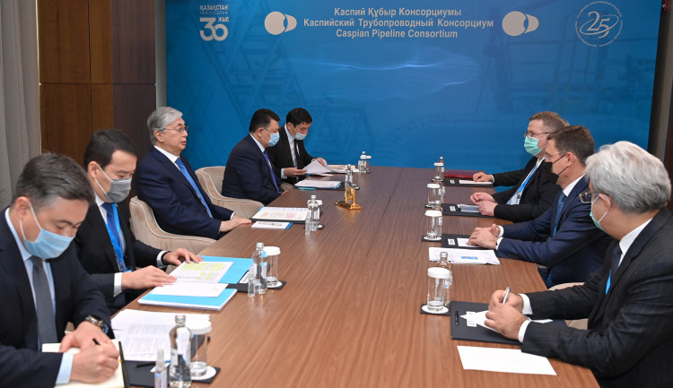 Qasym-Jomart Toqaev Reseı Úkimetiniń delegasııasyn qabyldady