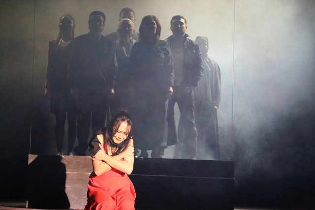 «Kóleńke» – qazirgi qoǵam kórinisi