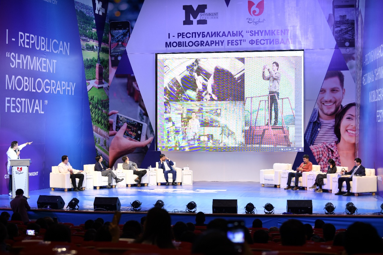 Qazaqstandyq mobılograftar alǵash ret Shymkentte bas qosty