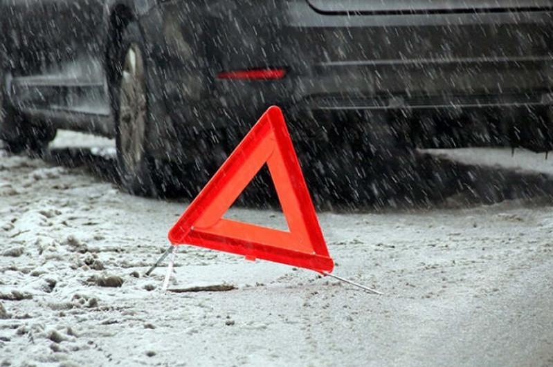 Aqtóbede kólik aýdarylyp, eki jolaýshy aýrýhanaǵa tústi